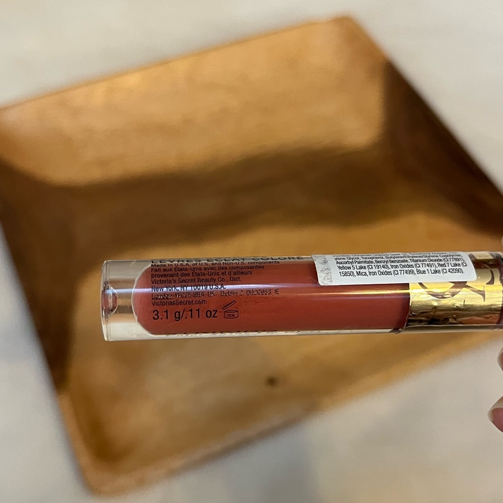 Victoria’s Secret Color Shine Lip Gloss in Striking - Picture 3 of 5